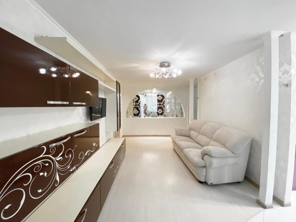 Beautiful 1-Bedroom Near Most City Center Dniepropietrowsk Zewnętrze zdjęcie
