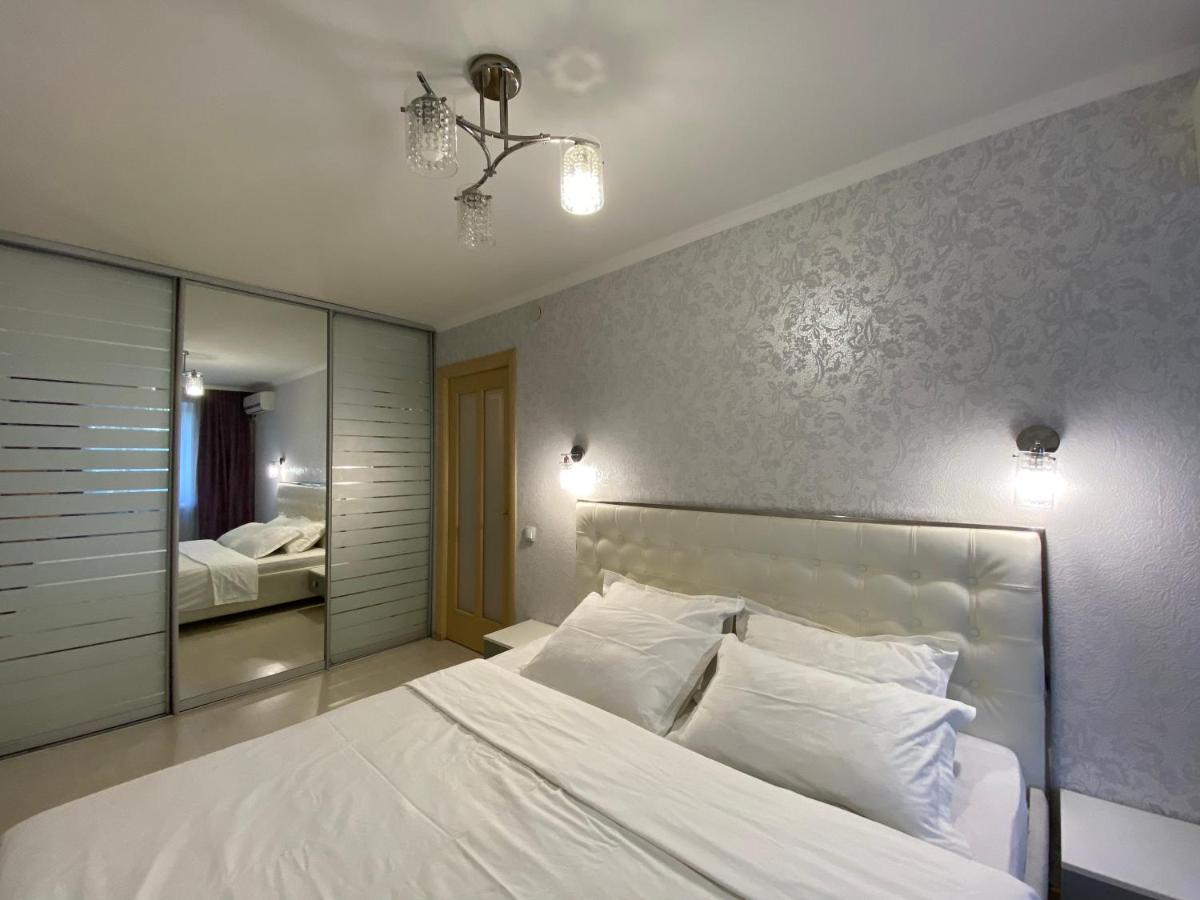 Beautiful 1-Bedroom Near Most City Center Dniepropietrowsk Zewnętrze zdjęcie