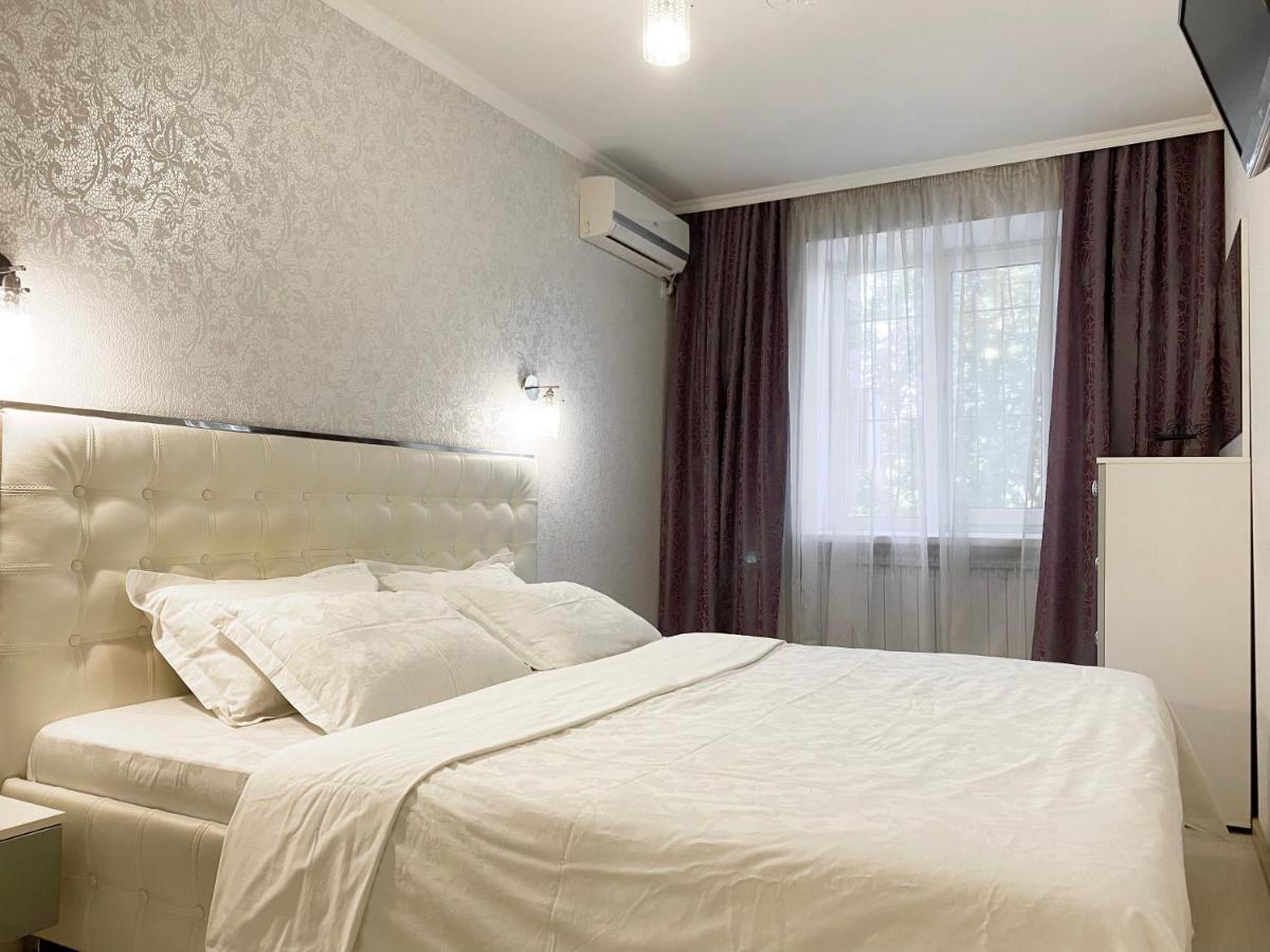 Beautiful 1-Bedroom Near Most City Center Dniepropietrowsk Zewnętrze zdjęcie